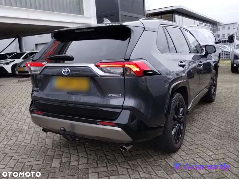 Toyota RAV4 - 3