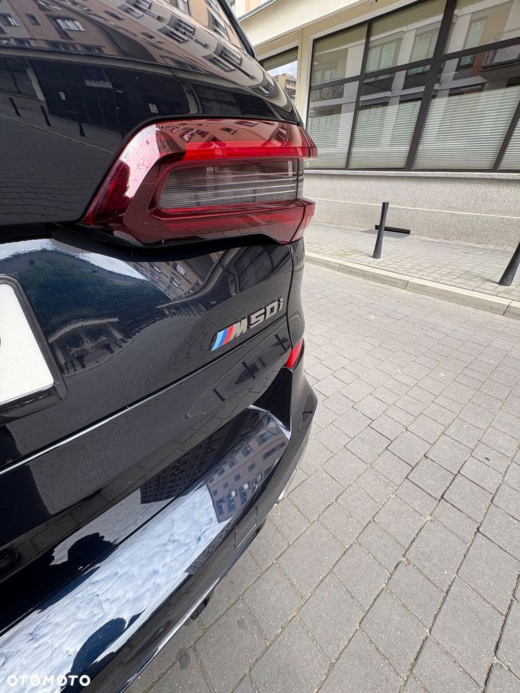 BMW X5 M50i - 15