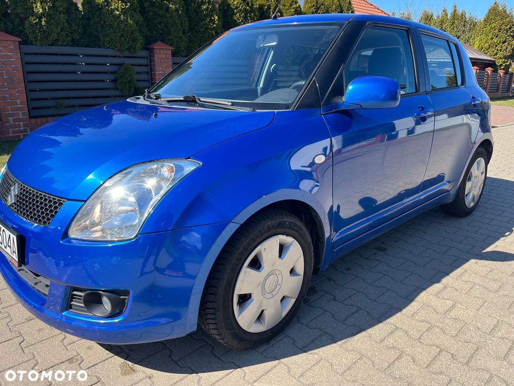 Suzuki Swift 1.3 Sunlight Edition - 1