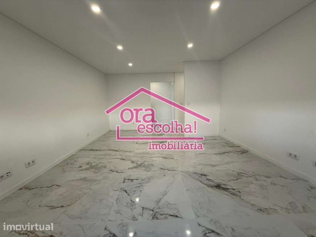 Apartamento T3 TOTALMENTE REMODELADO Rés do Chão alto com 100 m2 na... - Grande imagem: 4/14