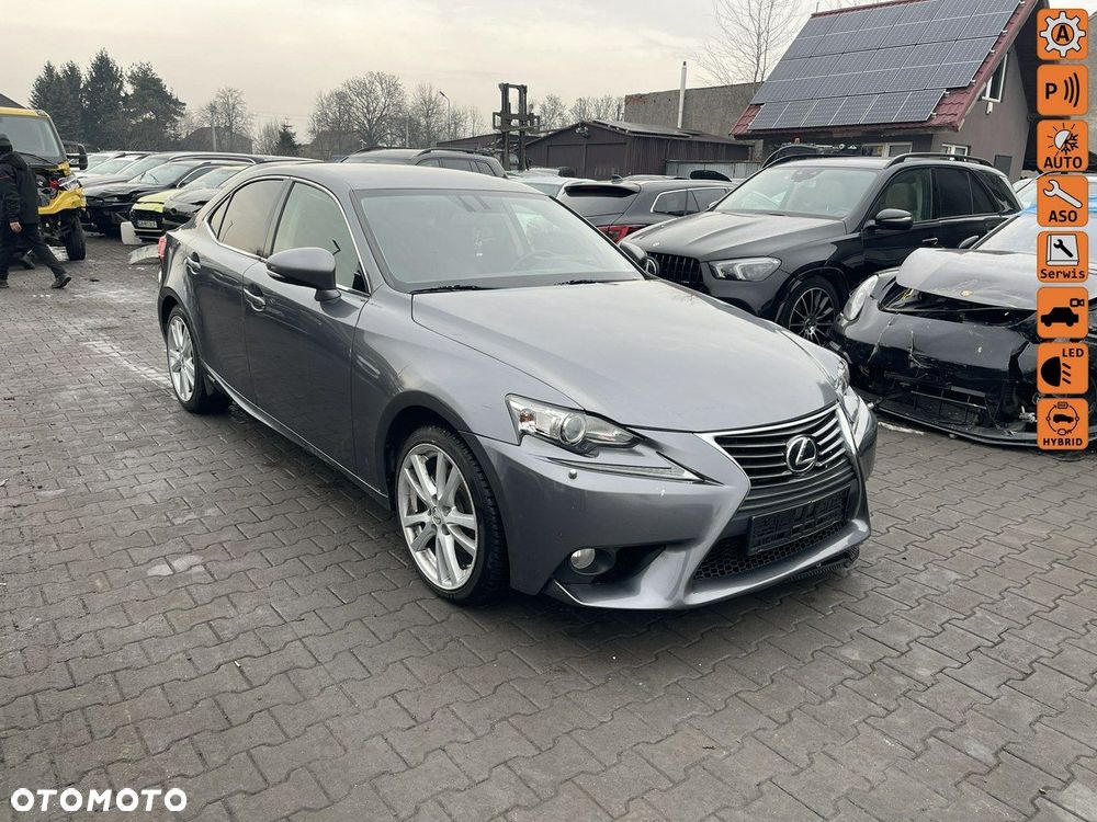 Lexus IS 300h Comfort - 1