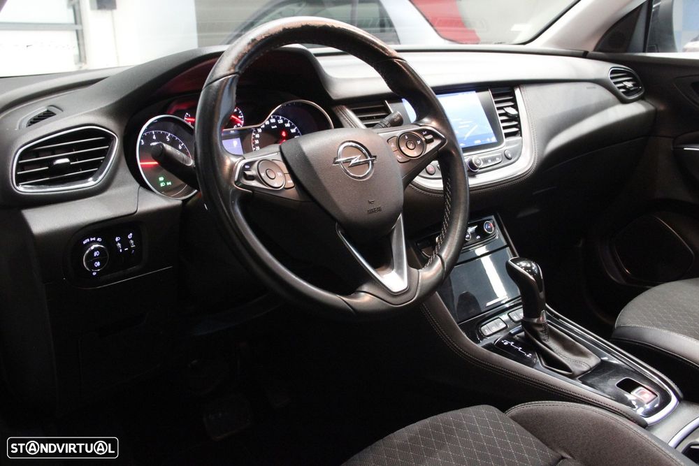 Opel Grandland X 1.2 T Innovation AT - 8
