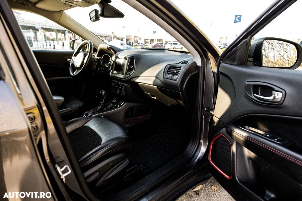 Jeep Compass 2.0 M-Jet 4x4 AT9 Low Trailhawk - 12