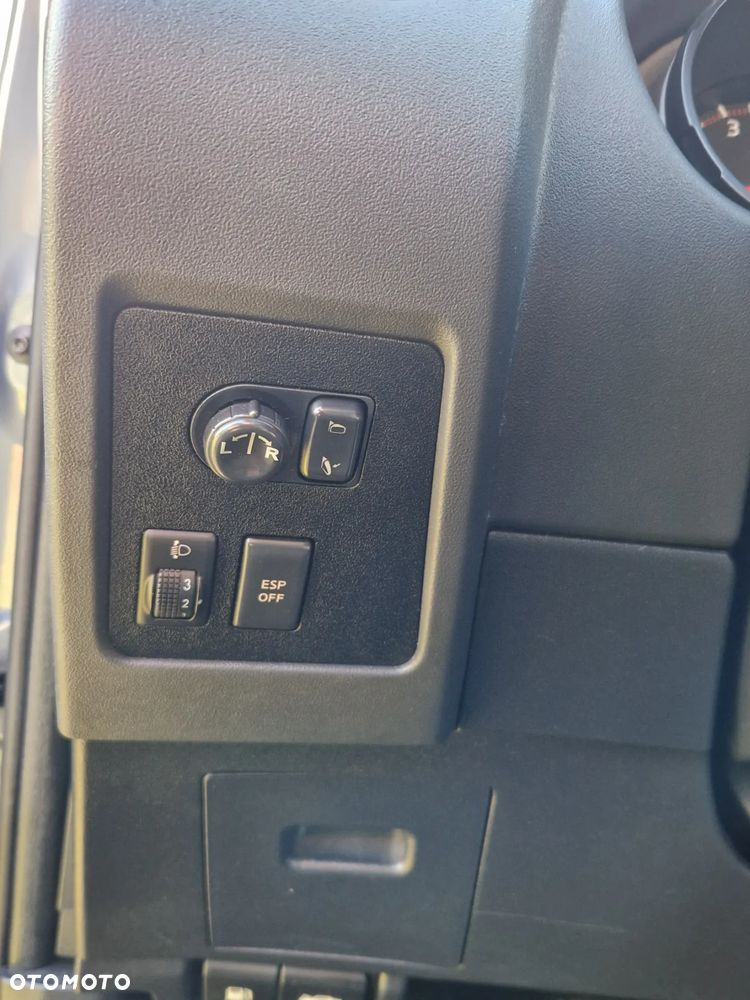 Nissan Qashqai 2.0 4 x 4 tekna - 10