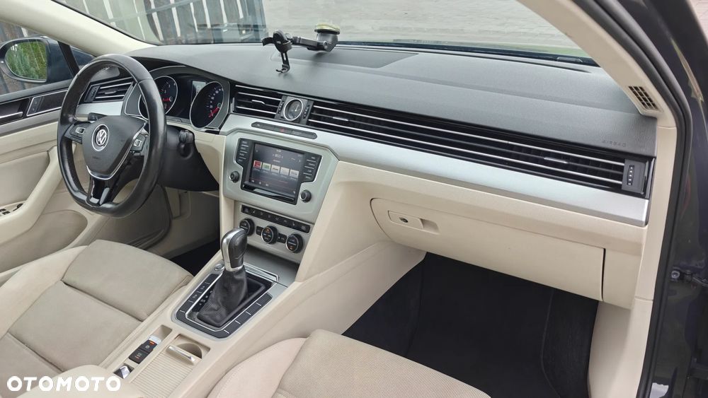 Volkswagen Passat 1.8 TSI BMT Comfortline DSG - 16