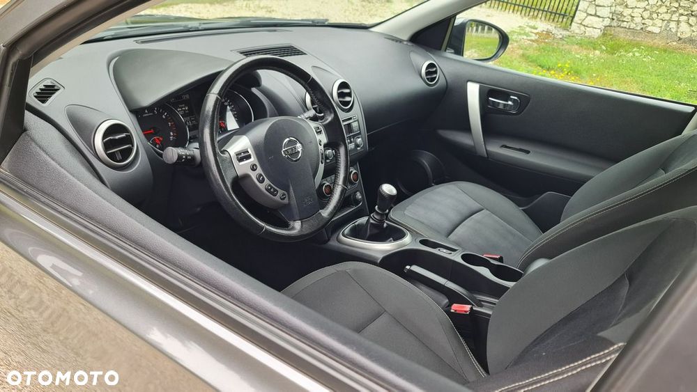 Nissan Qashqai - 12