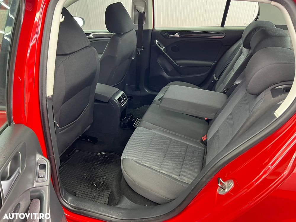 Volkswagen Golf 2.0 TDI 4Motion Edition - 12