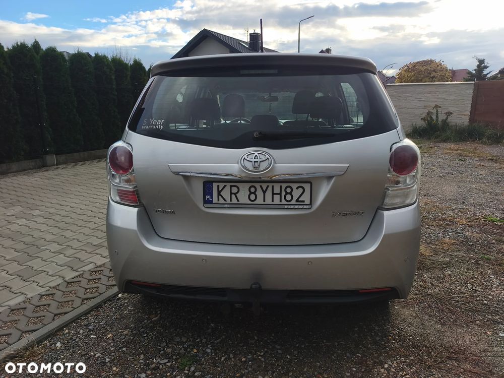 Toyota Verso 2.0 D-4D Active - 8