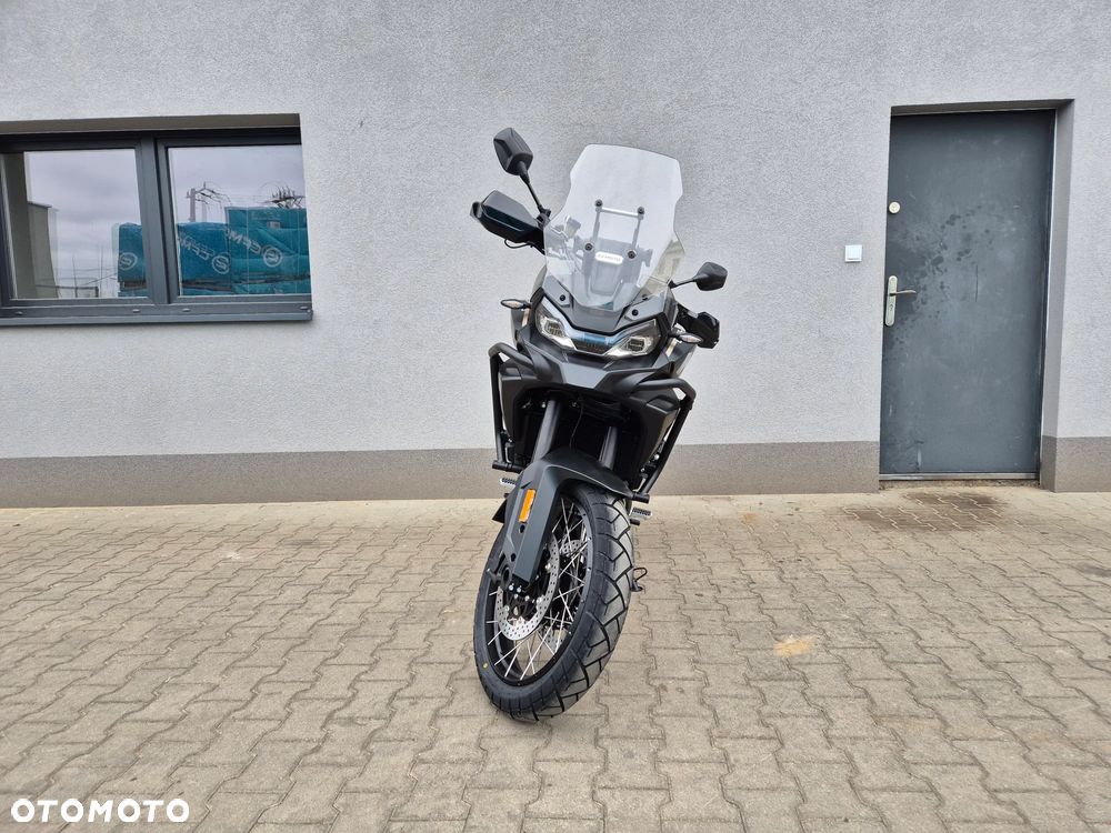 CFMoto 700MT - 8
