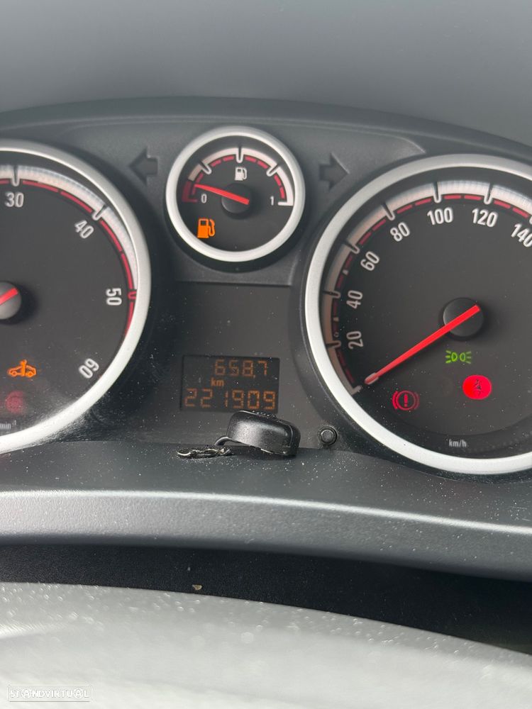 Opel Corsa 1.3 CDTI Enjoy EcoFLEX - 13
