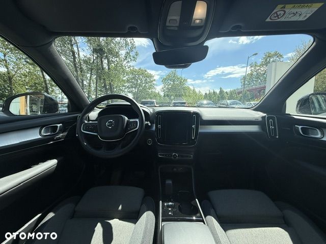 Volvo XC 40 B3 Plus Dark - 20