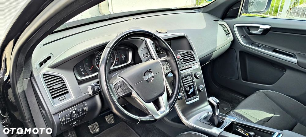 Volvo XC 60 D4 Kinetic - 16