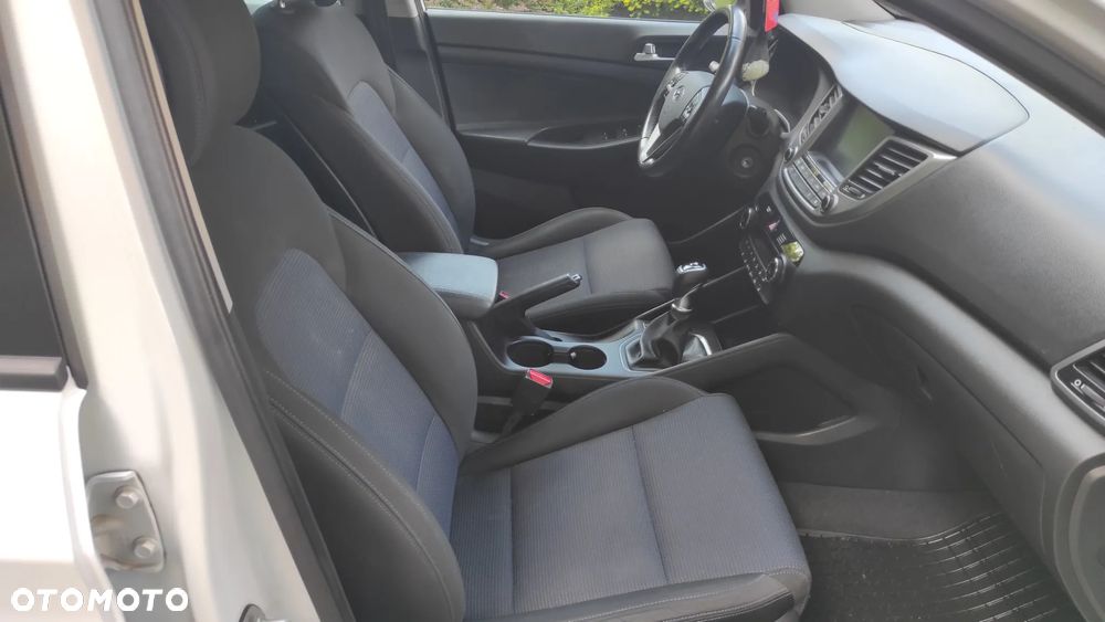 Hyundai Tucson 1.6 GDI BlueDrive Comfort 2WD - 10
