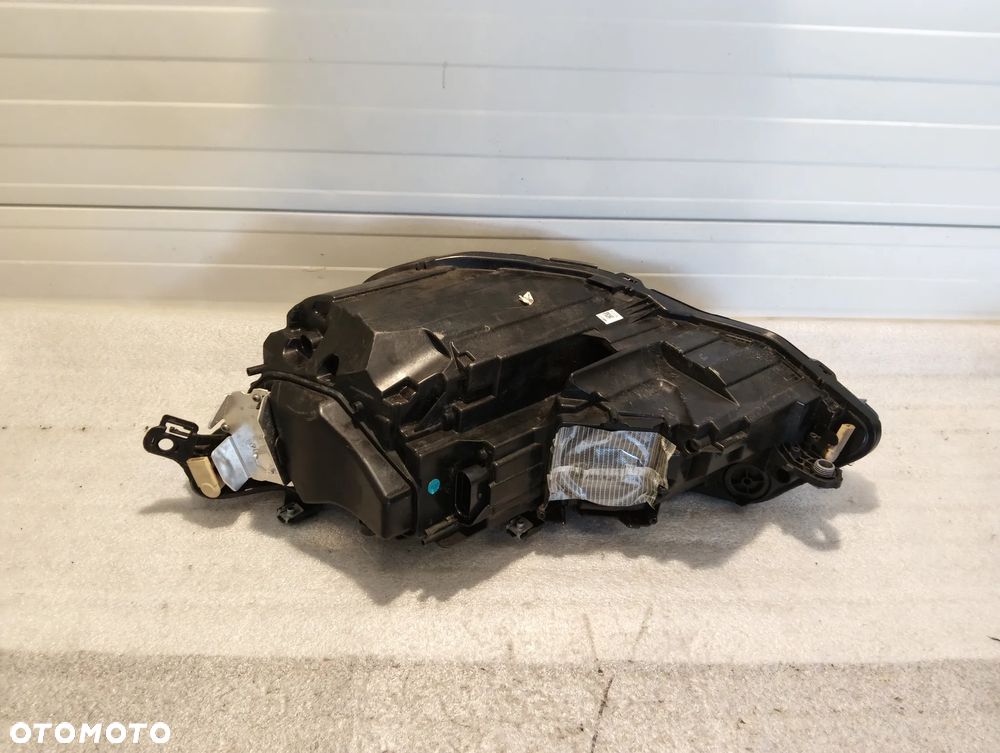 Volkswagen Golf VIII LIFT R LINE FULL LED PRZÓD STRONA PRAWA  5H1941060T - 8