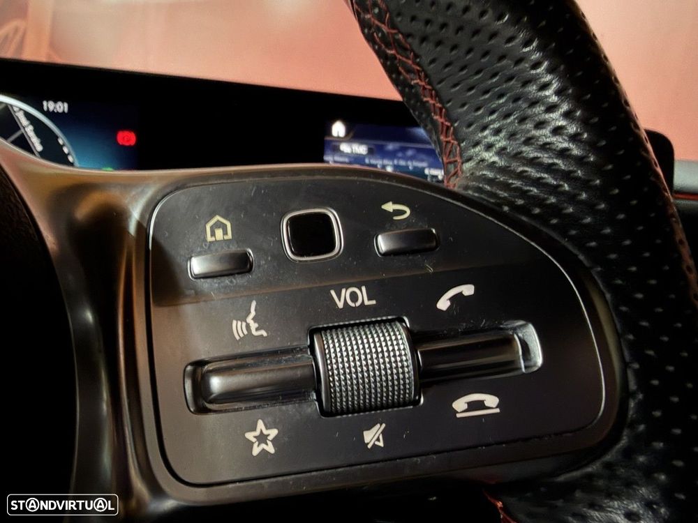 Mercedes-Benz A 180 Advanced AMG Line - 18