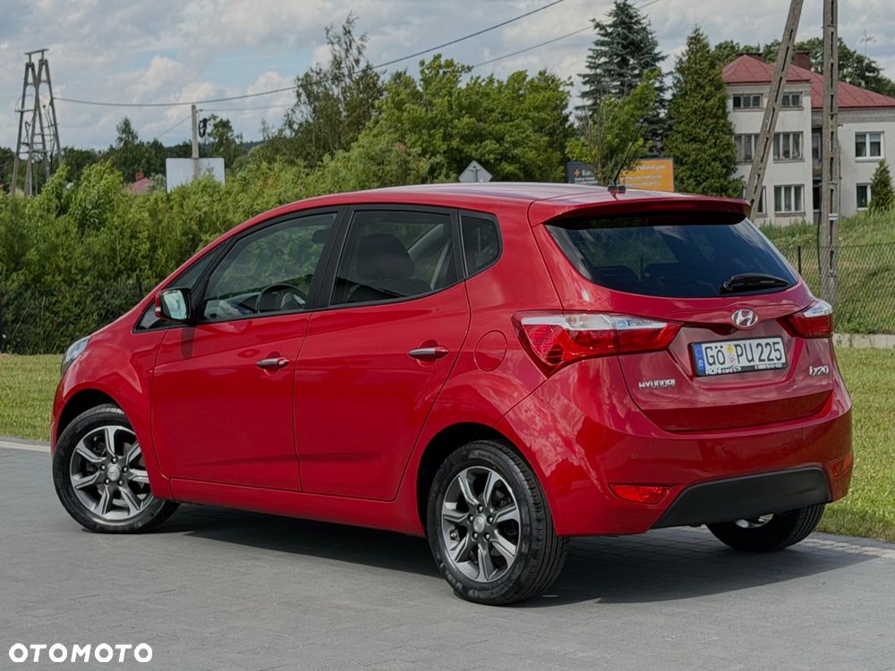 Hyundai ix20 1.4 blue YES Gold - 13