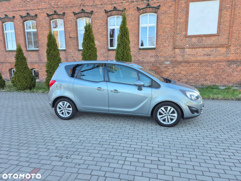 Opel Meriva 1.7 CDTI 150 Jahre - 24