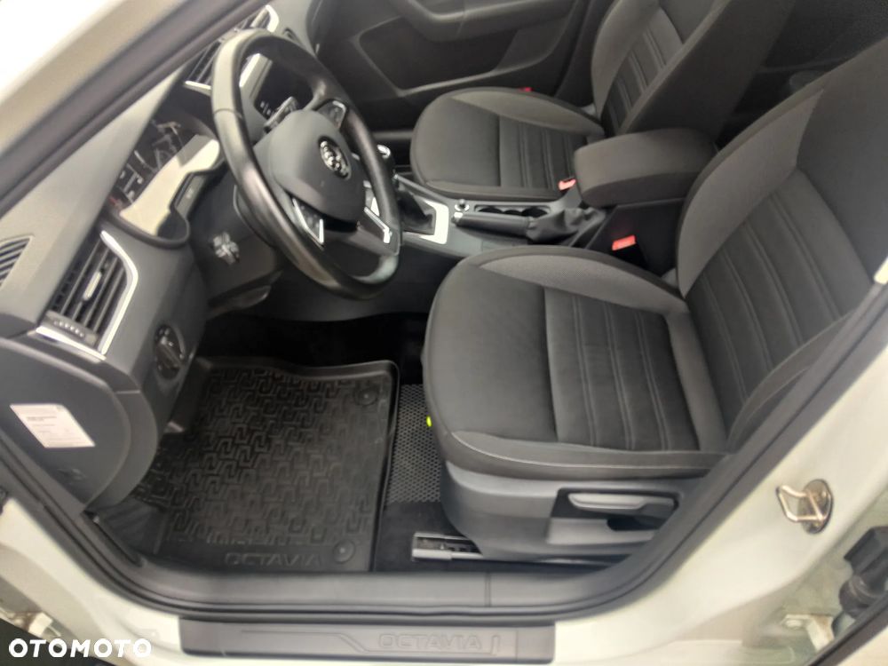 Skoda Octavia 1.4 TSI Ambition - 20