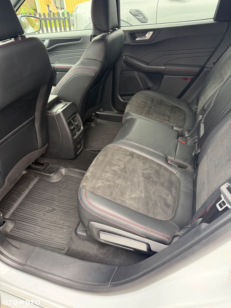 Ford Kuga - 6