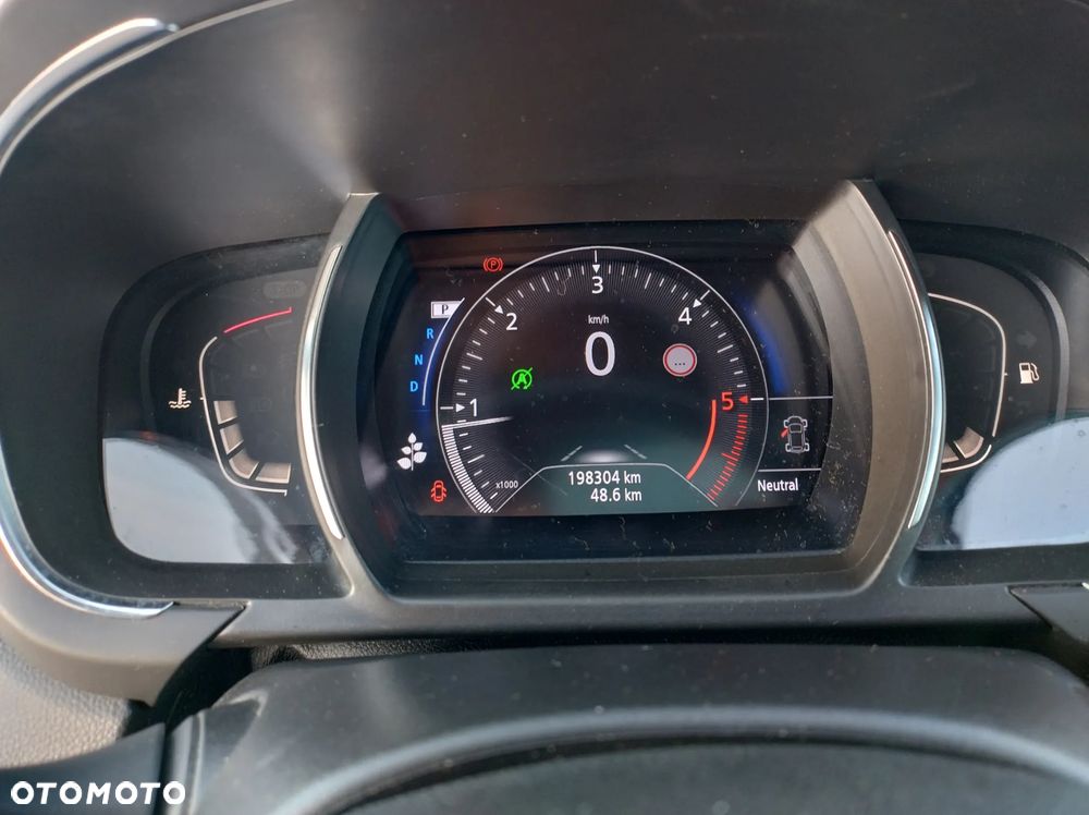 Renault Grand Scenic - 38