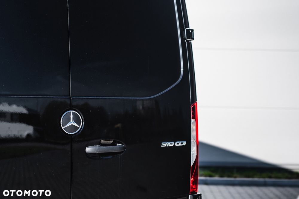 Mercedes-Benz Sprinter - 9