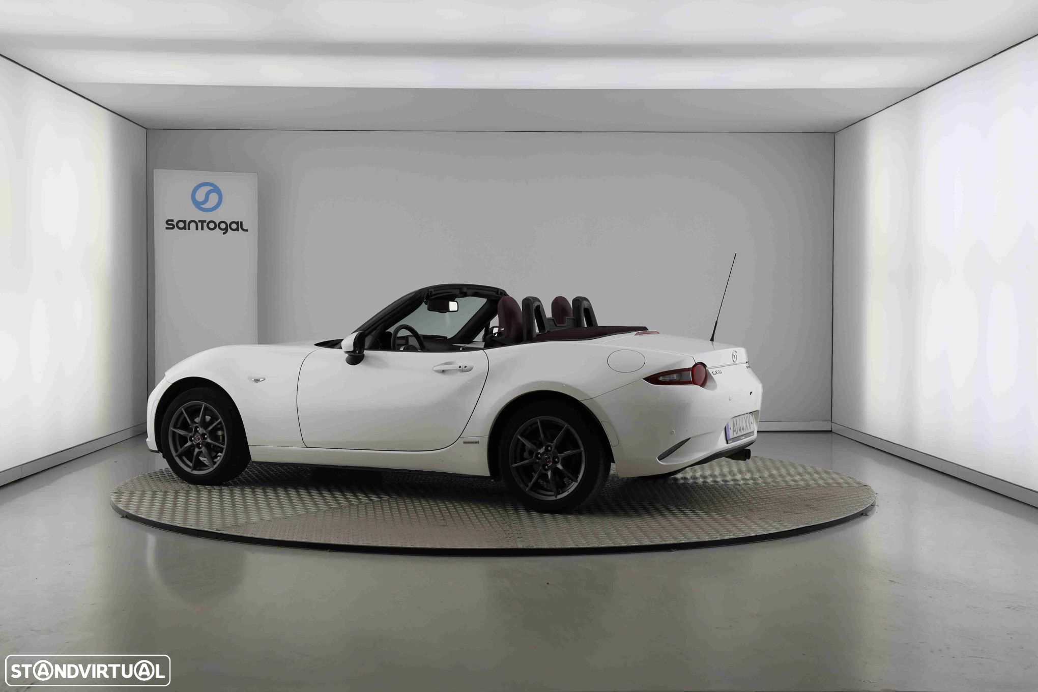 Mazda MX-5 1.5 RF Sky-G Excellence Navi Tan Leather - 5