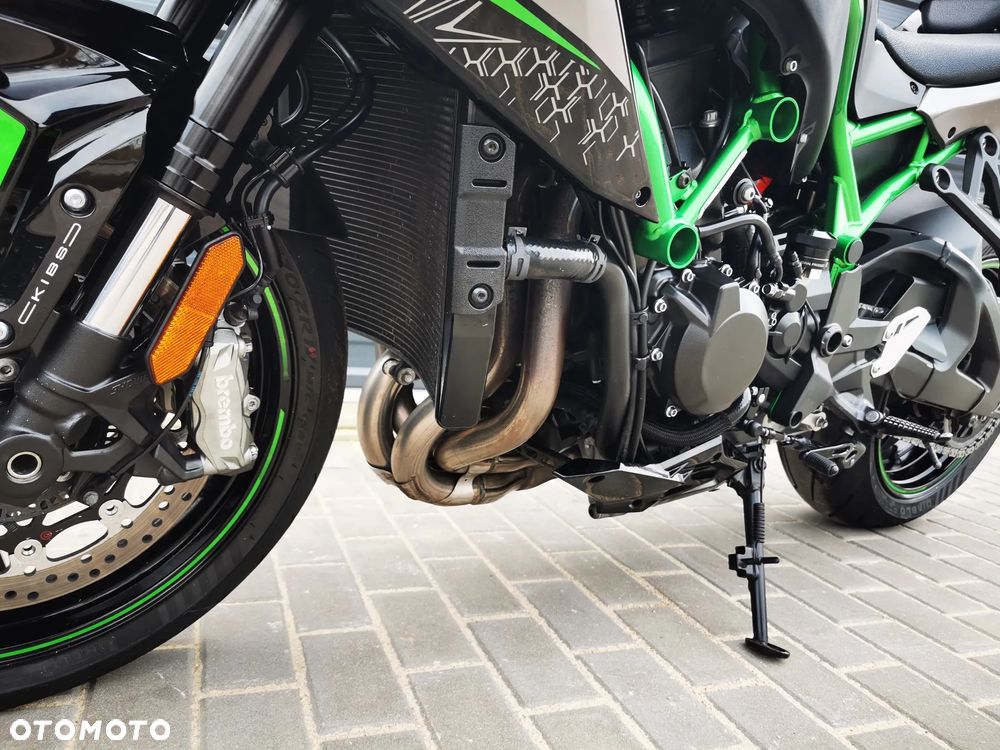 Kawasaki H2 - 26