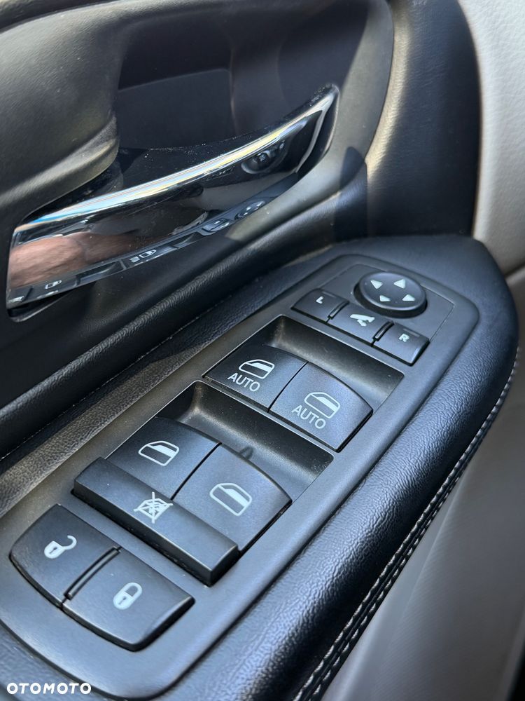 Lancia Voyager 2.8CRD Platinum - 18