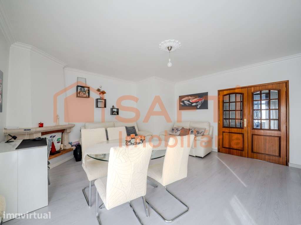 Apartamento T2 com vista Castelo - Grande imagem: 4/36