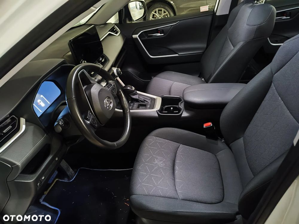 Toyota RAV4 - 13