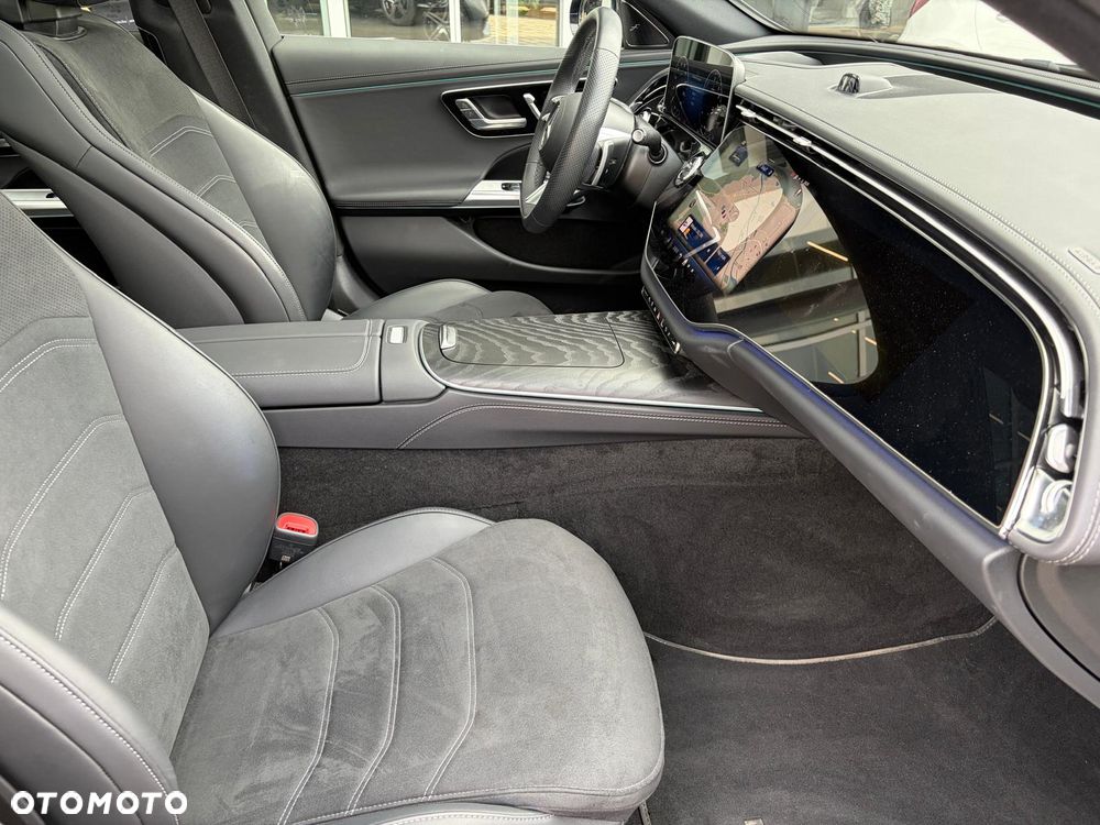 Mercedes-Benz Klasa E 300 de PHEV 4-Matic AMG 9G-Tronic - 26