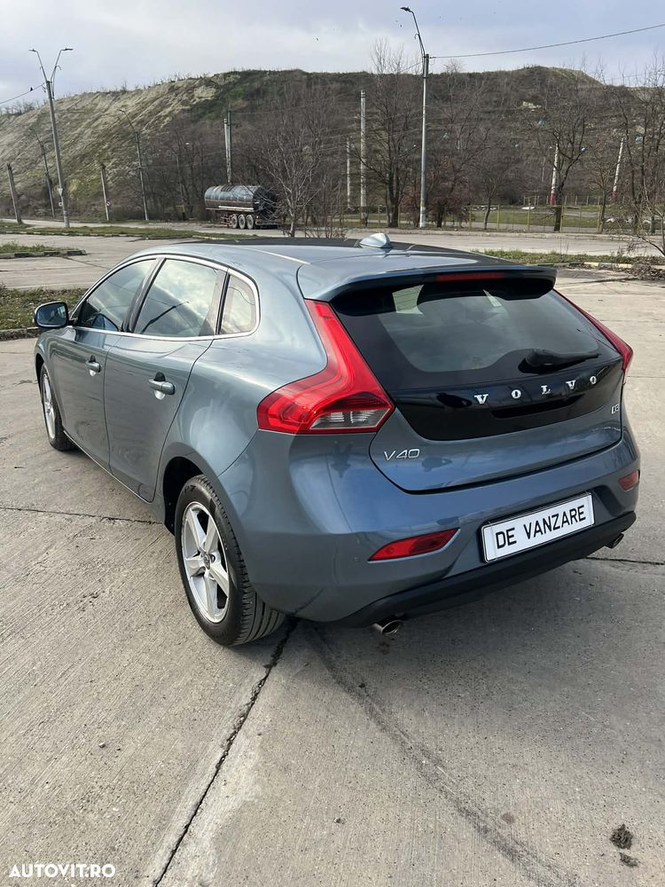 Volvo V40 Cross Country D3 Kinetic - 4
