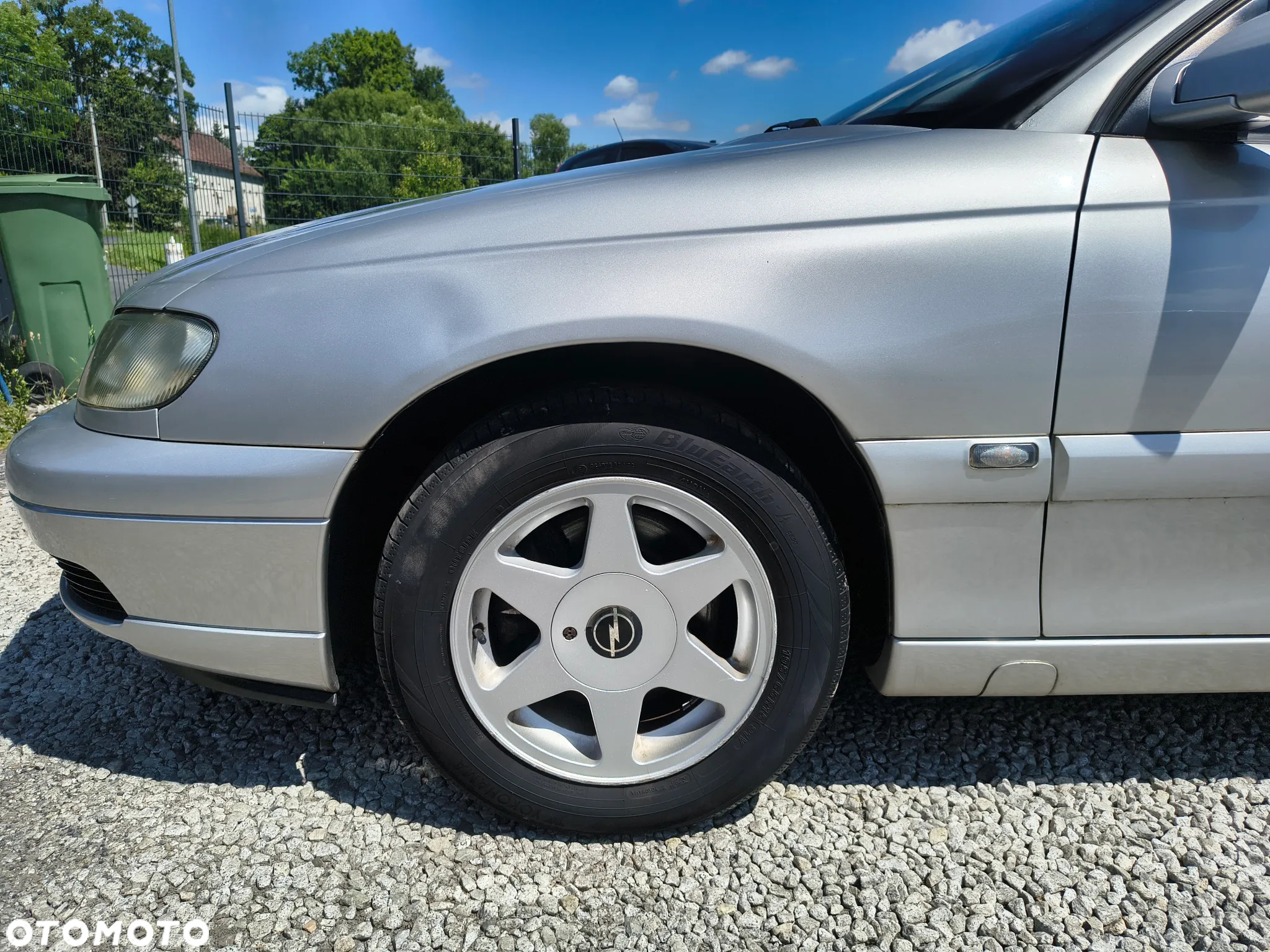 Opel Omega 2.2 Elegance - 10