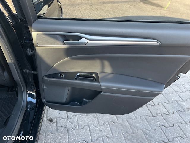 Ford Mondeo 2.0 TDCi STart-Stopp PowerShift-Aut Titanium - 13
