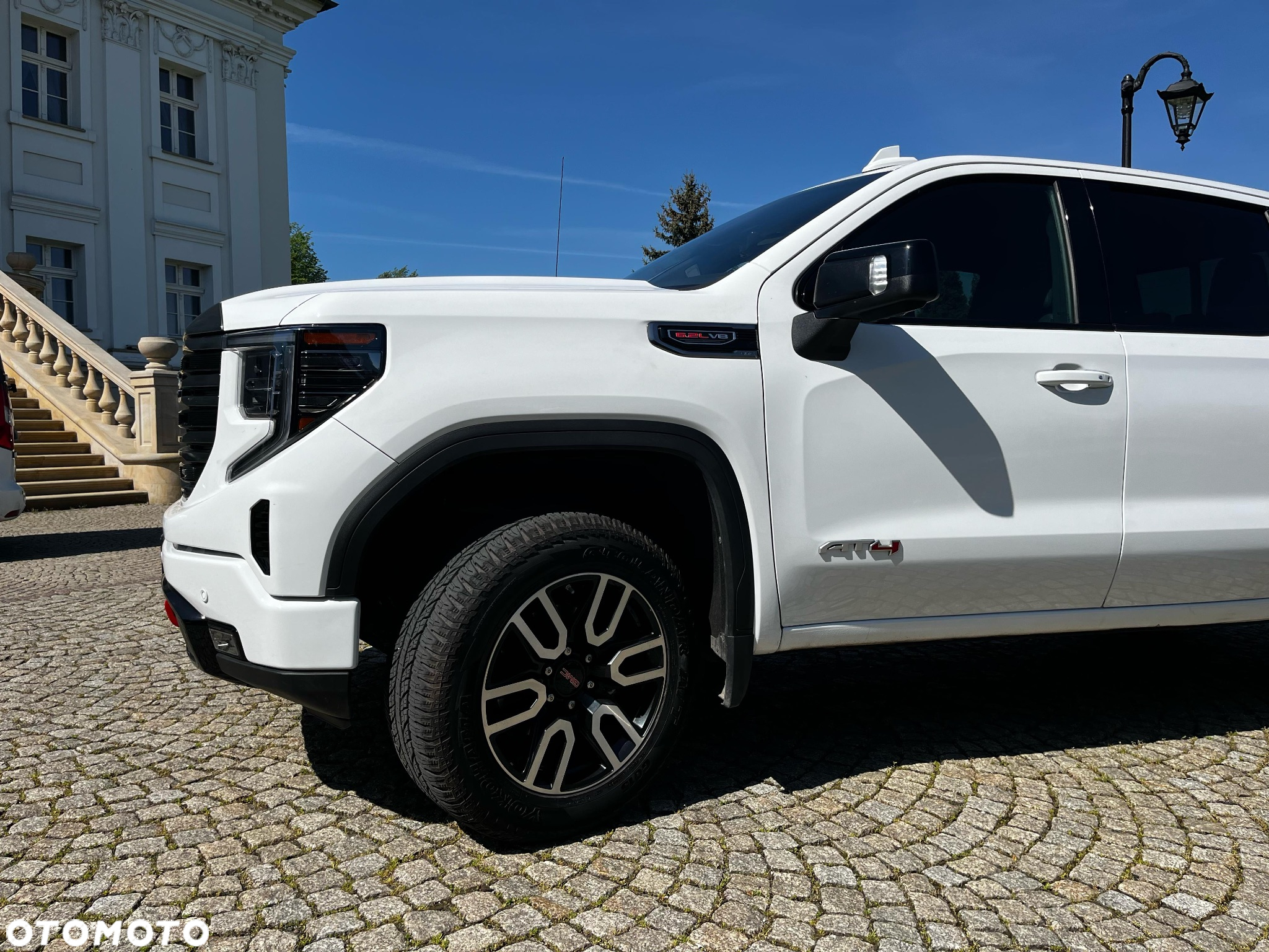 GMC Sierra - 17