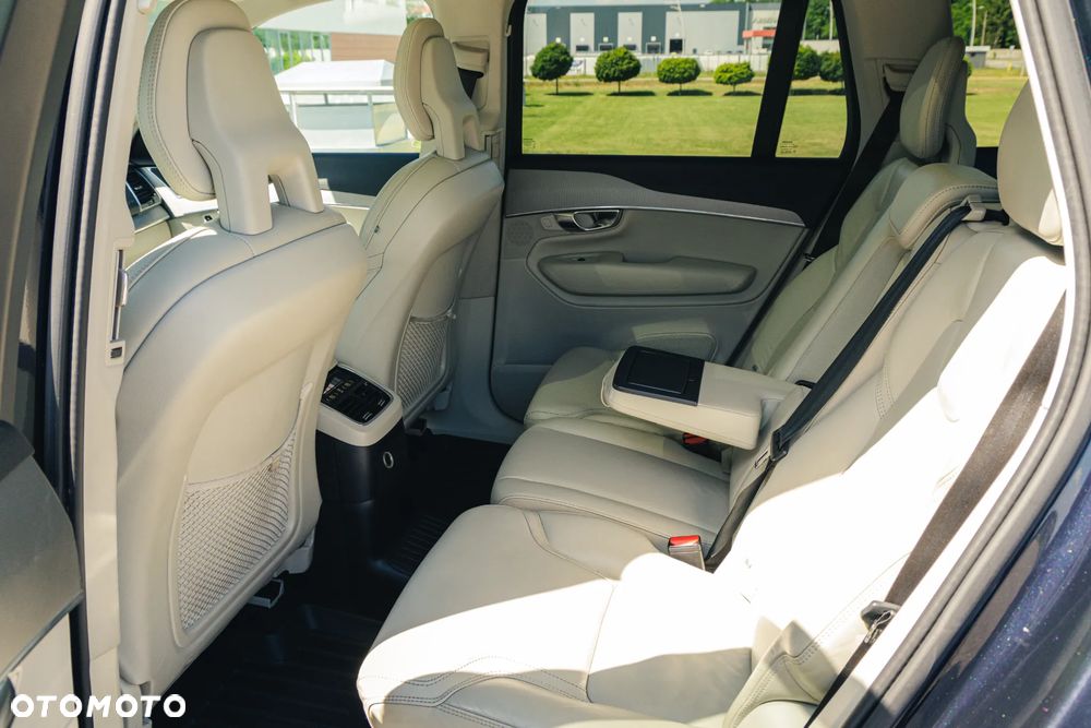 Volvo XC 90 T8 AWD Plug-In Hybrid Inscription 7os - 16