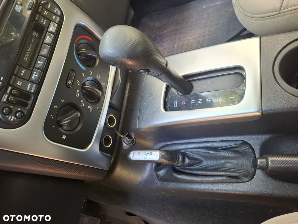 Jeep Liberty 3.7 4x4 - 11
