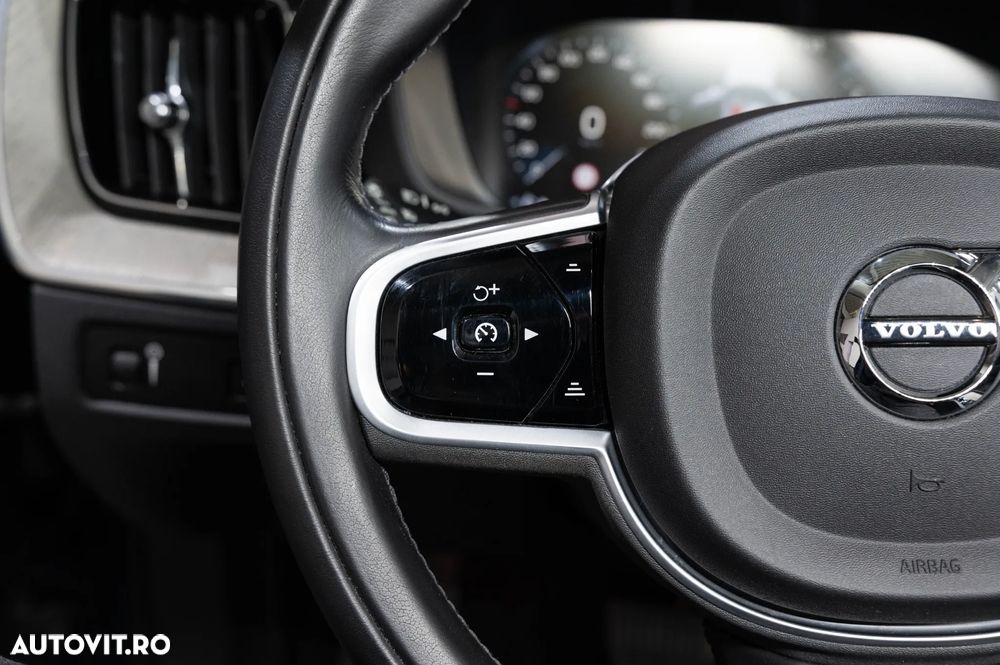 Volvo XC 60 B5 D AWD Geartronic Inscription - 22