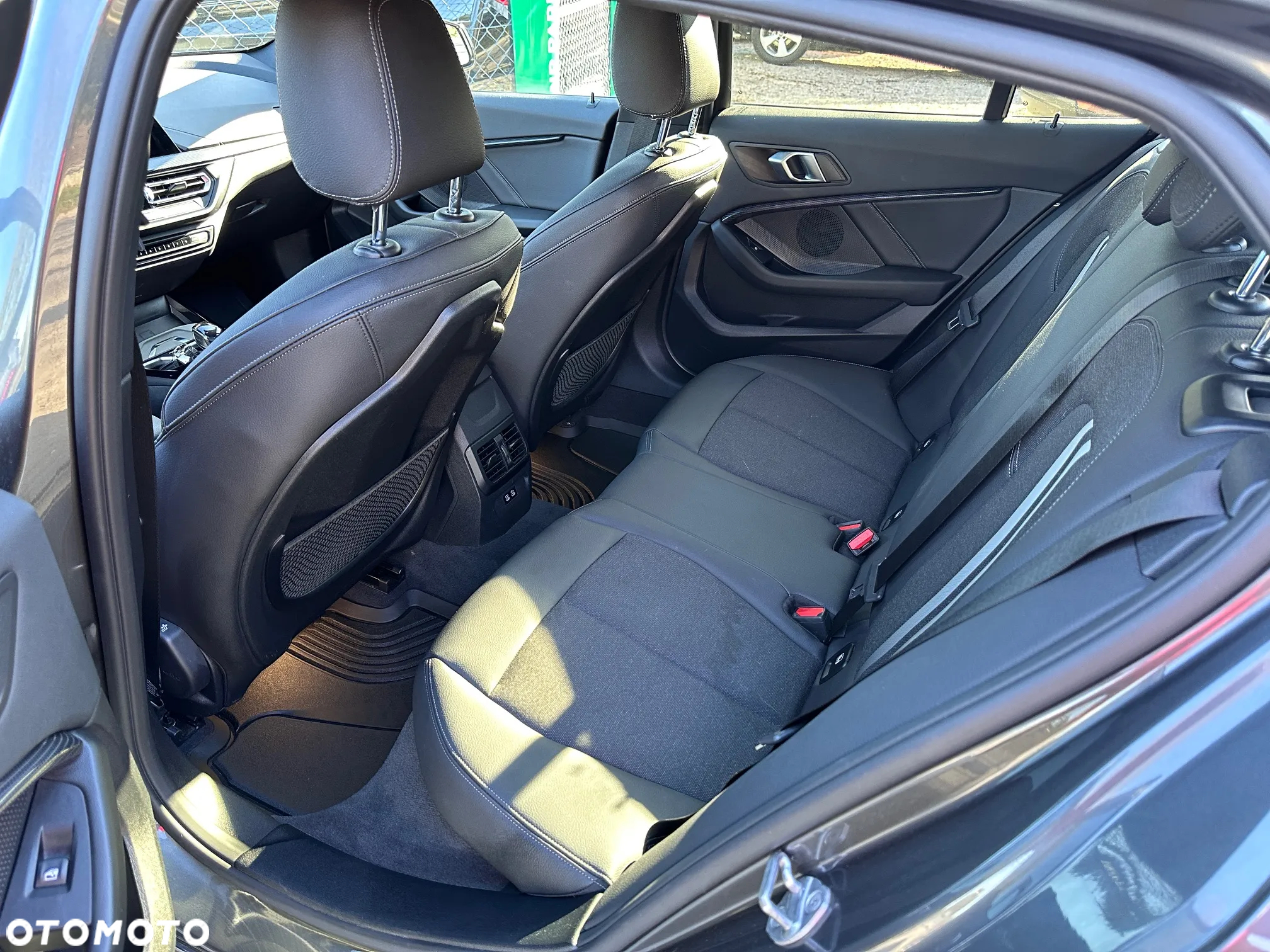 BMW Seria 1 120d xDrive M Sport Shadow - 27