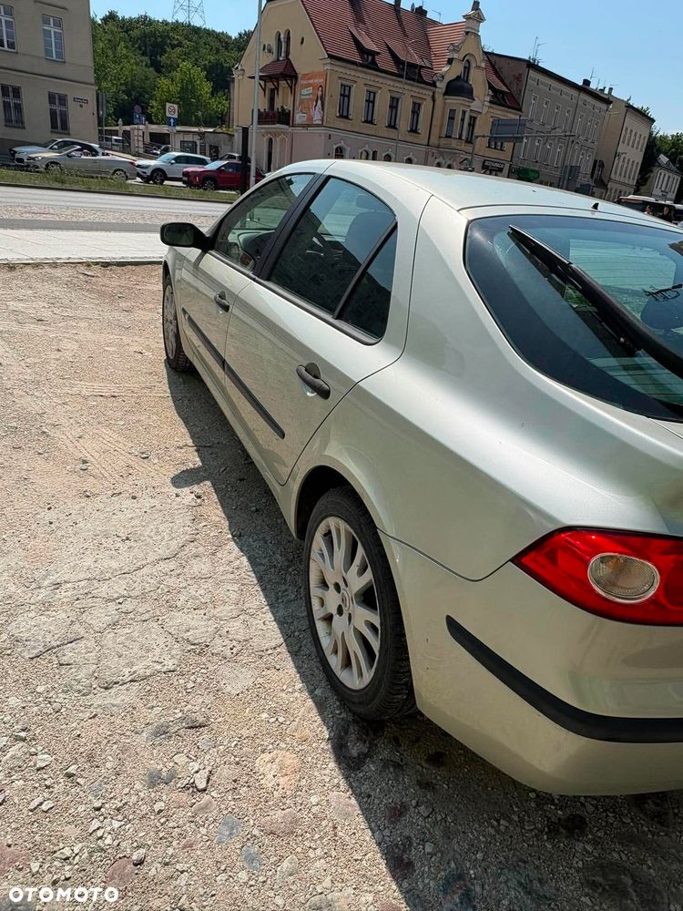 Renault Laguna ver-1-6-authentique - 5