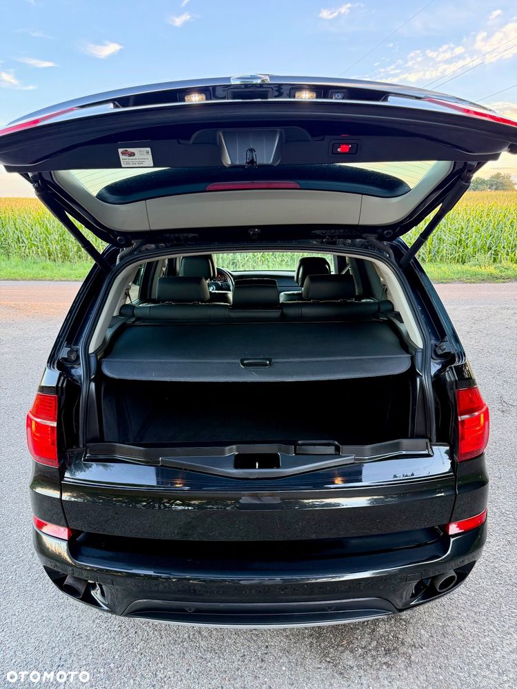 BMW X5 xDrive35i Edition Exclusive - 34