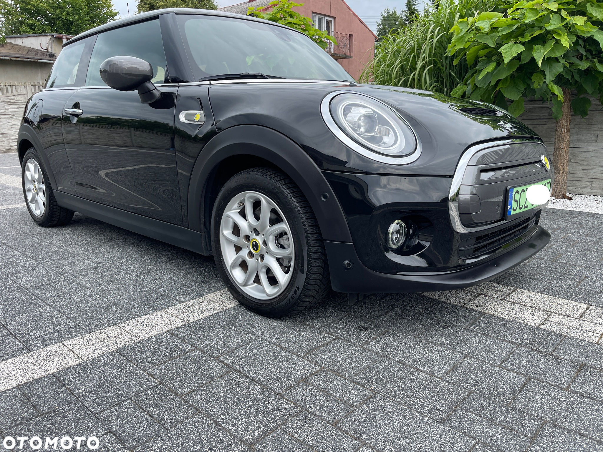 MINI Cooper SE Electric Trim - 2