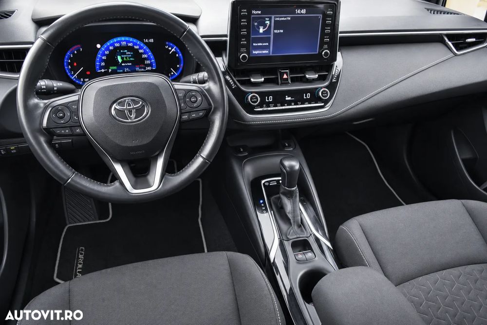 Toyota Corolla - 18