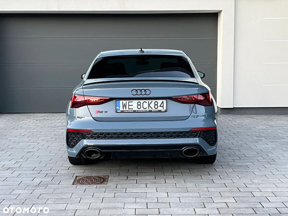 Audi RS3 Limousine - 8