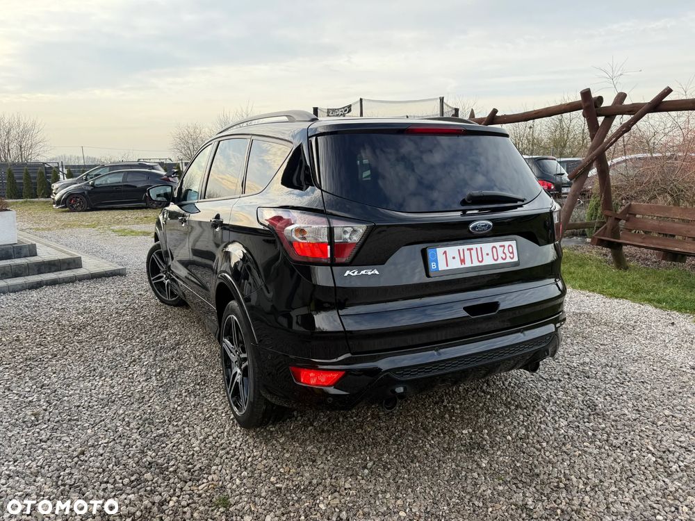 Ford Kuga 2.0 TDCi 2x4 ST-Line - 33