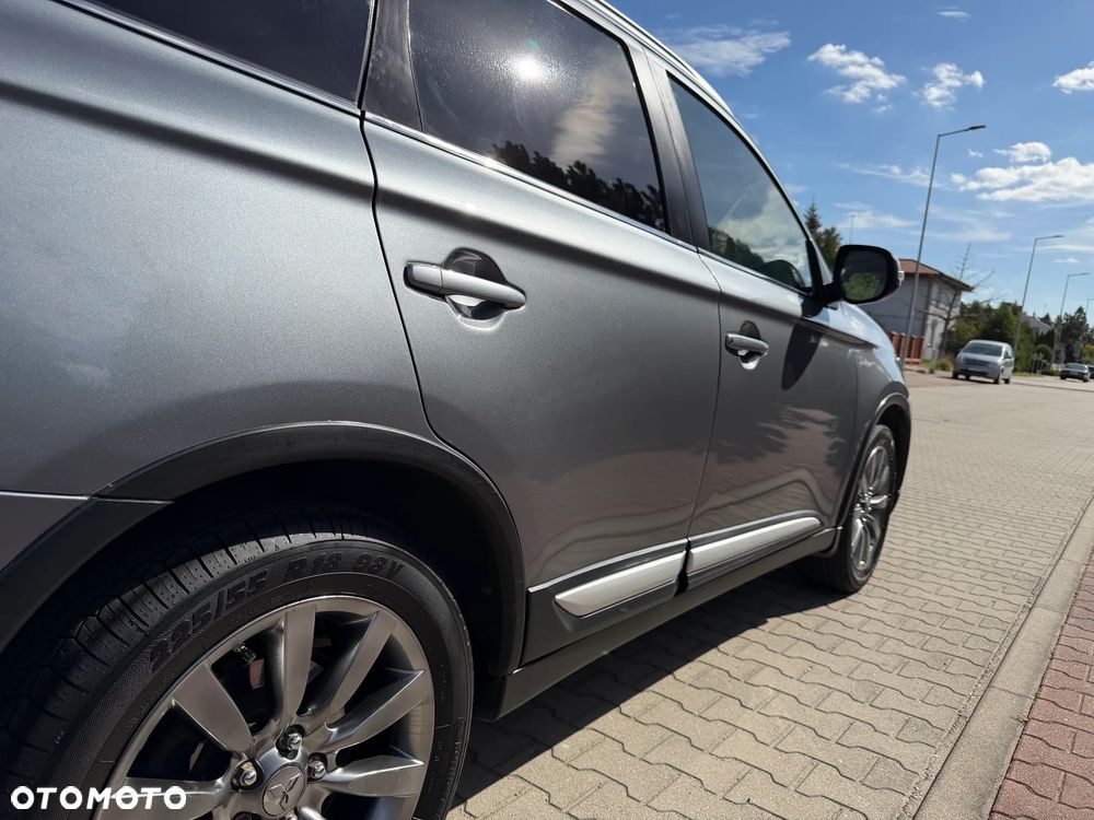 Mitsubishi Outlander - 22
