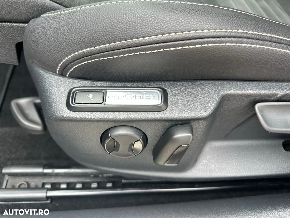 Volkswagen Passat 2.0 TDI DSG Highline - 15