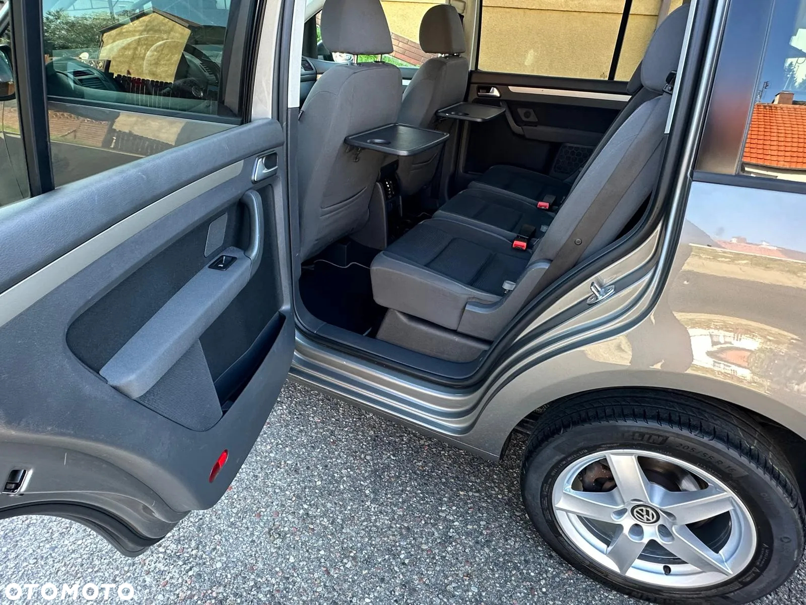 Volkswagen Touran - 21