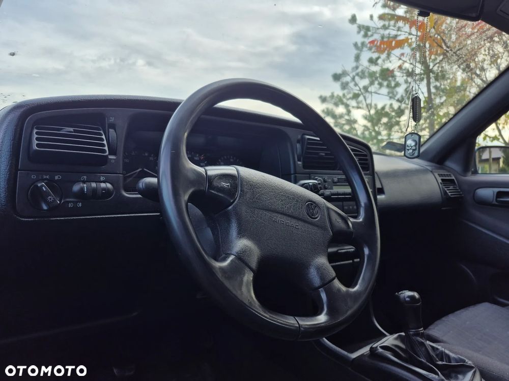 Volkswagen Passat - 7