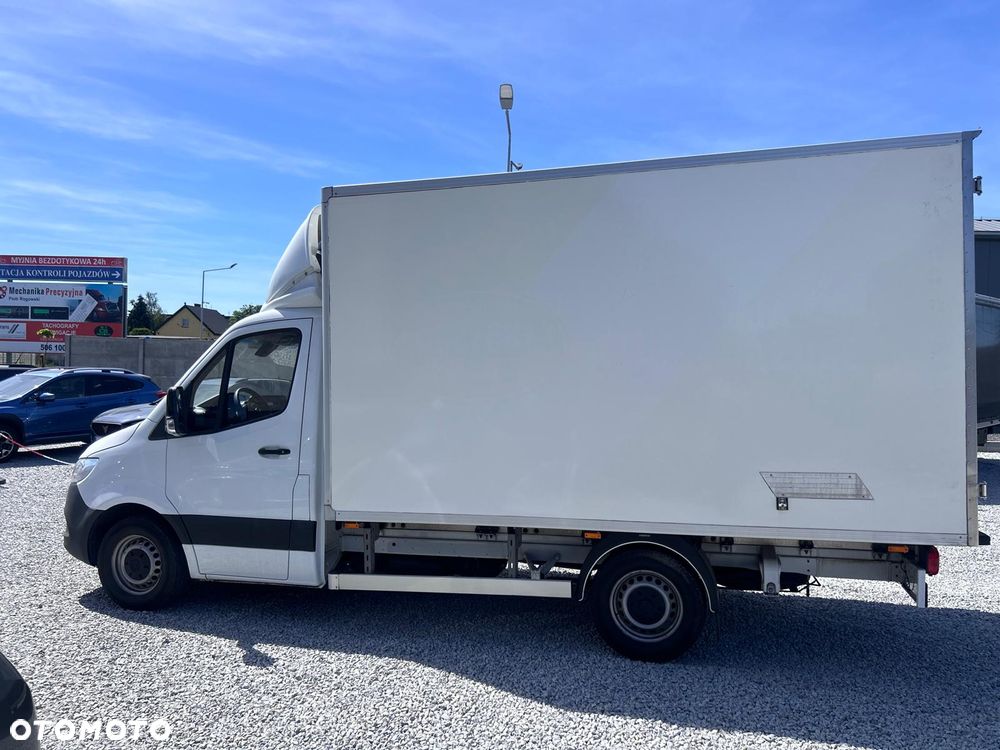 Mercedes-Benz Sprinter - 7